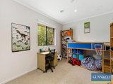 https://images.listonce.com.au/custom/160x/listings/4-la-coruna-gardens-point-cook-vic-3030/477/01613477_img_12.jpg?zIn-7q7k6ko