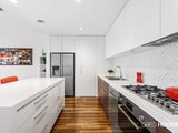 https://images.listonce.com.au/custom/160x/listings/4-lakeview-avenue-williamstown-vic-3016/450/01203450_img_03.jpg?oHtIKRqHy_M