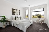 https://images.listonce.com.au/custom/160x/listings/4-langdon-street-armstrong-creek-vic-3217/333/01830333_img_05.jpg?jA0YQdCjjEI