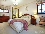 https://images.listonce.com.au/custom/160x/listings/4-lascelle-drive-vermont-south-vic-3133/671/01658671_img_06.jpg?oApSjaRh7Vw