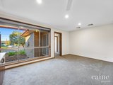 https://images.listonce.com.au/custom/160x/listings/4-laurine-court-wendouree-vic-3355/772/01576772_img_02.jpg?kLtqNqkO4wo