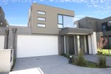 https://images.listonce.com.au/custom/160x/listings/4-layman-court-doncaster-east-vic-3109/652/01649652_img_01.jpg?iOhORZSxB6U