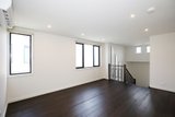 https://images.listonce.com.au/custom/160x/listings/4-layman-court-doncaster-east-vic-3109/652/01649652_img_12.jpg?Py8UNAI2g5M