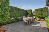 https://images.listonce.com.au/custom/160x/listings/4-leslie-street-elsternwick-vic-3185/485/01040485_img_10.jpg?P8n2ULpIK-0