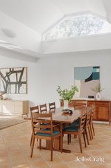 https://images.listonce.com.au/custom/160x/listings/4-majore-street-hawthorn-vic-3122/727/01752727_img_07.jpg?leFrd1PsEQs