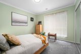 https://images.listonce.com.au/custom/160x/listings/4-malcolm-court-brown-hill-vic-3350/205/01362205_img_06.jpg?cpuJ-Afqe_E