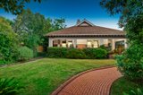 https://images.listonce.com.au/custom/160x/listings/4-manningtree-road-hawthorn-vic-3122/084/00210084_img_01.jpg?sZL-H9jQgPo