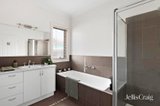https://images.listonce.com.au/custom/160x/listings/4-margaret-street-oak-park-vic-3046/571/01907571_img_15.jpg?Mn_i8_M2psc