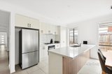 https://images.listonce.com.au/custom/160x/listings/4-massey-crescent-curlewis-vic-3222/980/01577980_img_03.jpg?xC36jBhoWQQ