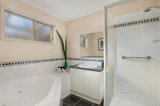 https://images.listonce.com.au/custom/160x/listings/4-maxwell-road-campbells-creek-vic-3451/877/01023877_img_06.jpg?gYglqVX4Tf4