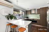 https://images.listonce.com.au/custom/160x/listings/4-mccrae-street-elwood-vic-3184/025/01990025_img_11.jpg?8T2AYNb10-s