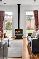 https://images.listonce.com.au/custom/160x/listings/4-mckeon-avenue-pascoe-vale-south-vic-3044/640/01748640_img_09.jpg?jDIZyoQchDE