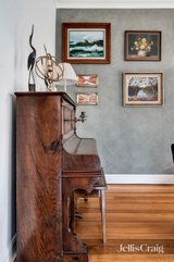 https://images.listonce.com.au/custom/160x/listings/4-mckeon-avenue-pascoe-vale-south-vic-3044/640/01748640_img_16.jpg?ZaT6lXKSf9o
