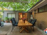 https://images.listonce.com.au/custom/160x/listings/4-meadowlark-lane-mooroolbark-vic-3138/907/01524907_img_12.jpg?gV6mkLctXRA