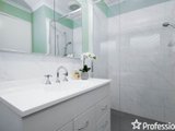 https://images.listonce.com.au/custom/160x/listings/4-meadowvale-court-lilydale-vic-3140/448/01526448_img_09.jpg?e2C0WpLDG6c
