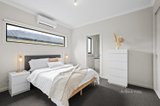 https://images.listonce.com.au/custom/160x/listings/4-meredith-close-mooroolbark-vic-3138/989/01605989_img_06.jpg?Hw8tr7b9Ku8