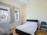 https://images.listonce.com.au/custom/160x/listings/4-millward-street-brunswick-vic-3056/700/00975700_img_19.jpg?ubTddwwO9xY