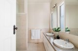 https://images.listonce.com.au/custom/160x/listings/4-milton-street-canterbury-vic-3126/881/01781881_img_10.jpg?_k77mbo-RNk