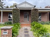 https://images.listonce.com.au/custom/160x/listings/4-moira-road-kilsyth-vic-3137/043/01977043_img_01.jpg?ABEfLTf8PYE