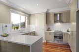 https://images.listonce.com.au/custom/160x/listings/4-mont-close-doncaster-east-vic-3109/042/00890042_img_03.jpg?_mcx0abkyVg