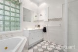 https://images.listonce.com.au/custom/160x/listings/4-morris-avenue-mont-albert-north-vic-3129/186/01684186_img_06.jpg?NHJWFCizE9E