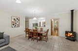 https://images.listonce.com.au/custom/160x/listings/4-musk-street-blackburn-vic-3130/564/01181564_img_06.jpg?eN41JKySdVg