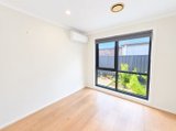https://images.listonce.com.au/custom/160x/listings/4-narrkwarren-lane-box-hill-north-vic-3129/902/01987902_img_06.jpg?U4kSURXm82Y