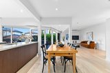 https://images.listonce.com.au/custom/160x/listings/4-newbury-court-ashwood-vic-3147/719/01661719_img_05.jpg?64wAcWWtnCE