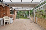 https://images.listonce.com.au/custom/160x/listings/4-nicole-court-mooroolbark-vic-3138/663/01545663_img_09.jpg?sy-8RhHk3d8