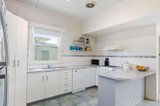 https://images.listonce.com.au/custom/160x/listings/4-nightingale-street-newington-vic-3350/612/01609612_img_06.jpg?-TsQiEpE6qI