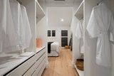 https://images.listonce.com.au/custom/160x/listings/4-normandy-road-elwood-vic-3184/472/01793472_img_14.jpg?sPO1cwYK9rU