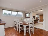 https://images.listonce.com.au/custom/160x/listings/4-oakbank-court-mooroolbark-vic-3138/562/01524562_img_05.jpg?8_VLBeuNYY4