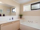 https://images.listonce.com.au/custom/160x/listings/4-oakbank-court-mooroolbark-vic-3138/562/01524562_img_08.jpg?0CYJ99ZlqpU