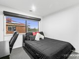 https://images.listonce.com.au/custom/160x/listings/4-ovington-place-altona-meadows-vic-3028/950/01203950_img_10.jpg?6x6umXKIlG4