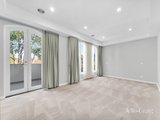 https://images.listonce.com.au/custom/160x/listings/4-panoramic-grove-glen-waverley-vic-3150/774/01892774_img_08.jpg?6jdjo5viN54