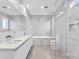 https://images.listonce.com.au/custom/160x/listings/4-panoramic-grove-glen-waverley-vic-3150/774/01892774_img_09.jpg?Q5-zjGWrh_g
