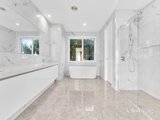 https://images.listonce.com.au/custom/160x/listings/4-panoramic-grove-glen-waverley-vic-3150/774/01892774_img_11.jpg?bqNoWYuo5dE