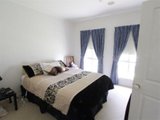 https://images.listonce.com.au/custom/160x/listings/4-parbury-avenue-lake-gardens-vic-3355/714/01575714_img_04.jpg?YrtdXkK-GdM