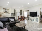 https://images.listonce.com.au/custom/160x/listings/4-park-street-altona-north-vic-3025/438/01203438_img_05.jpg?8yMJ65qvhEc