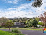 https://images.listonce.com.au/custom/160x/listings/4-parry-drive-mooroolbark-vic-3138/624/01524624_img_01.jpg?CnirGrLqRIk