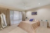 https://images.listonce.com.au/custom/160x/listings/4-peartree-court-doncaster-east-vic-3109/945/00361945_img_07.jpg?Xe7XCXPikPg