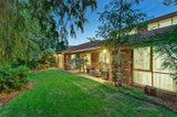 https://images.listonce.com.au/custom/160x/listings/4-peartree-court-doncaster-east-vic-3109/945/00361945_img_09.jpg?D714XEpZJnA