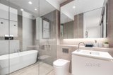 https://images.listonce.com.au/custom/160x/listings/4-periwinkle-place-armadale-vic-3143/761/01704761_img_08.jpg?FdaGws0TUTs