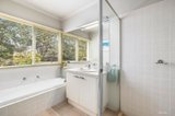 https://images.listonce.com.au/custom/160x/listings/4-peta-court-blairgowrie-vic-3942/294/01440294_img_12.jpg?YJhS-uds4Y4