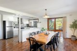 https://images.listonce.com.au/custom/160x/listings/4-pitura-place-eltham-vic-3095/187/01076187_img_05.jpg?wgfh5KSUBXA