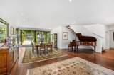 https://images.listonce.com.au/custom/160x/listings/4-pleasant-view-crescent-wheelers-hill-vic-3150/863/01653863_img_08.jpg?yvV4j9C3hzE