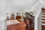 https://images.listonce.com.au/custom/160x/listings/4-pleasant-view-crescent-wheelers-hill-vic-3150/863/01653863_img_09.jpg?dqnE5FMKW1U