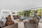 https://images.listonce.com.au/custom/160x/listings/4-pleasant-view-crescent-wheelers-hill-vic-3150/863/01653863_img_15.jpg?yCEhUsMv8ig