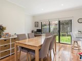 https://images.listonce.com.au/custom/160x/listings/4-preston-way-healesville-vic-3777/318/01526318_img_04.jpg?_2hdoLfihts