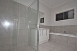 https://images.listonce.com.au/custom/160x/listings/4-reska-place-mooroolbark-vic-3138/889/01908889_img_07.jpg?60UvB8WyrPo
